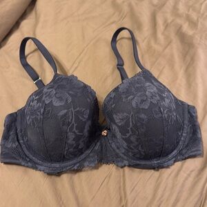 Victoria’s Secret body by Victoria lined Demi 36D